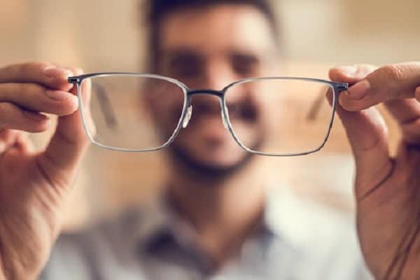 7 Things Will Happen When You Start Wearing Glasses Instead Of Contact Lens